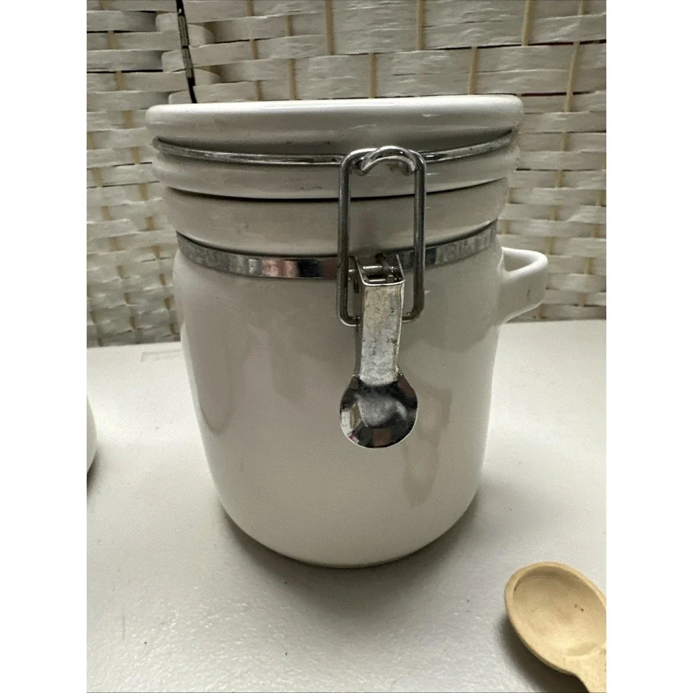 China 3 piece Canister Set W/ Wooden Spoons White Locking Lids